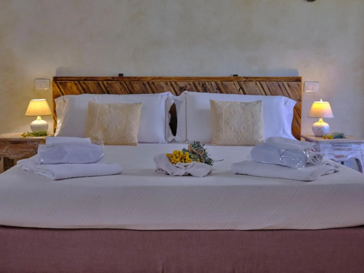 Locanda Murales - Turismo Rurale Olbia Hotel