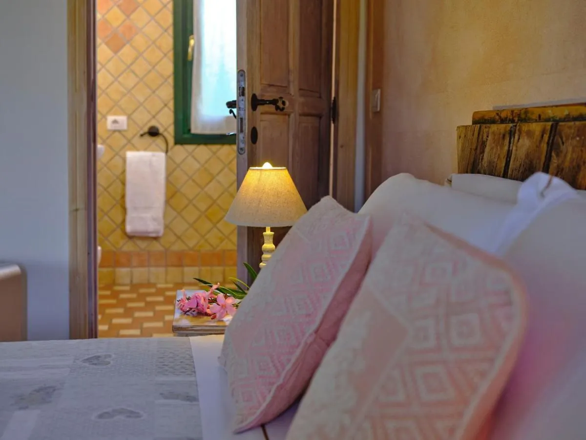 Hotel Locanda Murales - Turismo Rurale Olbia