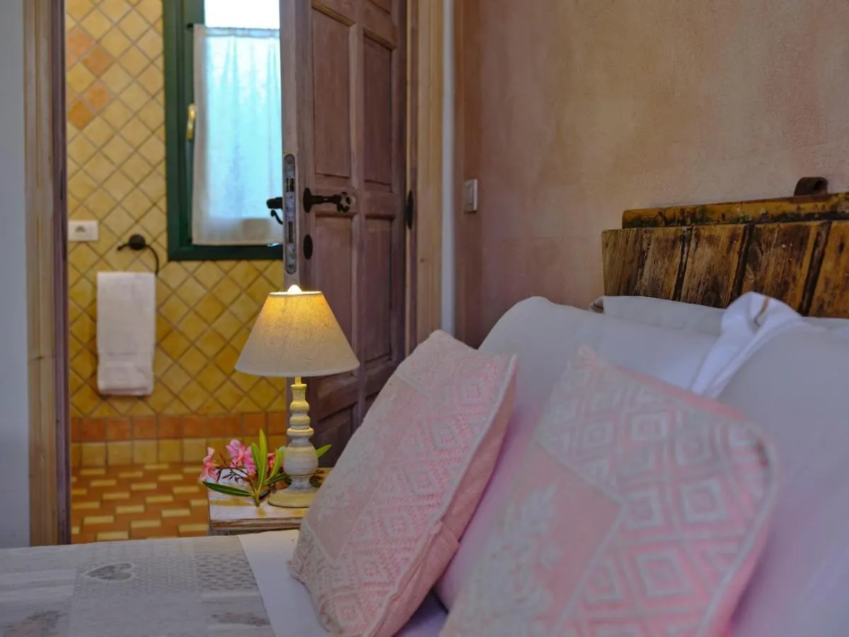 ** Hotel Locanda Murales - Turismo Rurale Olbia Italie
